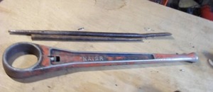 lot 219 image: Vintage Wayne NA12R Pipe ratchet an...