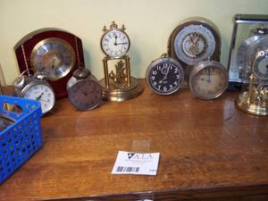 lot 343 image: Large lot of antique clocks to add ...