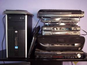lot 347 image: Large lot of audio and video equipm...