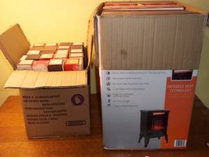 lot 357 image: Large lot of player piano roll musi...