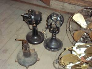 lot 402 image: Large collection of Antique fans an...