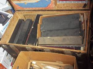 lot 410 image: Trunk filled with player piano roll...