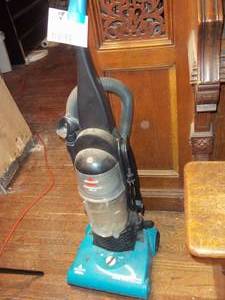 lot 297 image: Bissell helix vacuum...