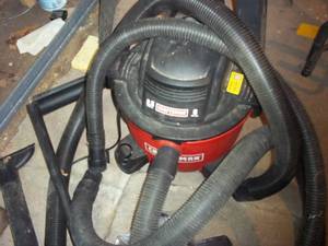 lot 259 image: 2.5gallon Craftsman Shop vac with t...