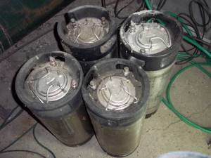 lot 286 image: Lot of (4) carbonation tanks...