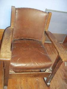 lot 317 image: Sturdy frame wood rocking chair wit...