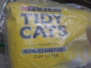 Tidy Cats Clay Litter torn Bag...