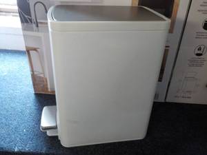 1 Kohler White Stainless Steel Step...