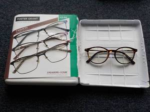 4 Pair 2.0 Classic Foster Grant Rea...