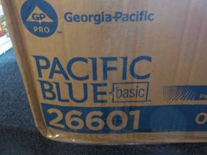 Case of Georgia Pacific Blue Select...