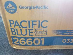 Case of Georgia Pacific Blue Select...