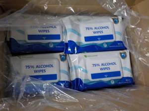 Case of Alcohol Wipes 24 bags 50 ea...