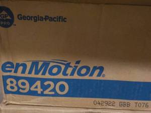 Georgia Pacific Case of 6 rolls 8 ...