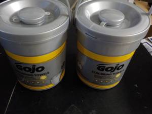 2 Pails GOJO Scrubbing Towels 144 ...