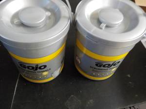 2 Pails GOJO Scrubbing Towels 144 ...