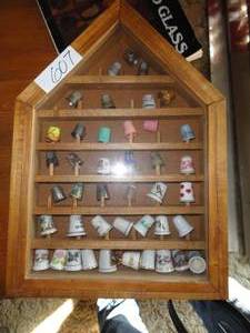 42 Thimbles, Cabinet, Butter Flies, Figurines