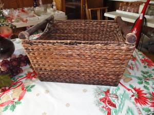 Large Lot Floral Home Decore, Twig wreath, Lighted snowman, Candle holder, Wicker wall basket with wooden handles