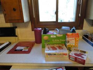 Bacon Wave, Eggies, Cutting mat, Microwave Egg Cooker, Rubbermaid