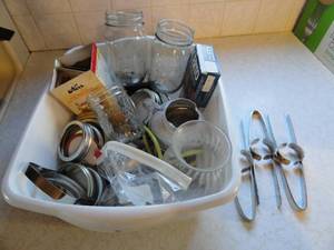 Silicone bakeware, Muffing Pan, Kerr Jars & Lids, Corn Shucker