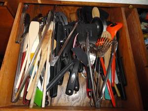 Large Lot of wooden spoons, Spatula, Tongs