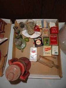 Vintage Spice Tins - Small Oil Lamp