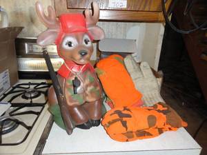 Ceramic Painted Deer, Deer Hunting Orange, Gloves, Choppers, Wool Gloves -2Channel security system, Bug Hat