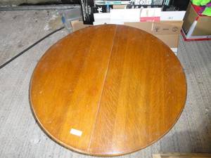 Antique  Round Coffee Table Claw foot bottom,