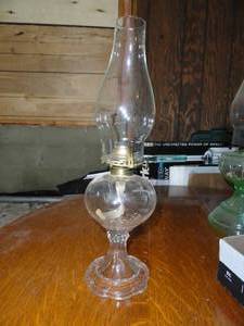 Antique Kerosene Lamp 16, Clear Glass with chimney