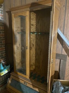 Gun Cabinet, 8 Place, 72 tall
