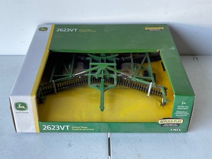 ERTL John Deere 2623VT Die Cast Tiller