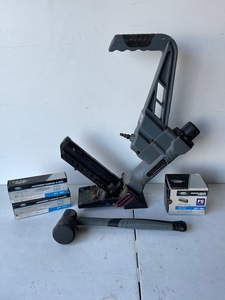 Flooring Cleat NailerStapler and Staples