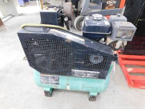 Stationary Air Compressor 2 Stage, 9 hp Engine, Honda, 18.3 cfm, 30 gal Air Tank