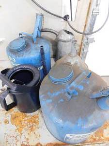 Assorted Metal Oil Cans  Funnel King