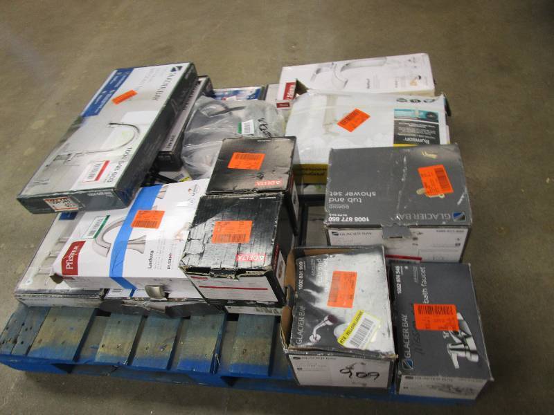 lot 98 image: WHOLESALE PALLET OF SALVAGE FAUCETS - FOR PARTS ONLY