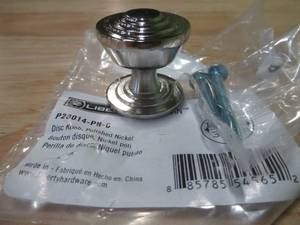 lot 206 image: (20 Pack) BrainerdLiberty HDW P28014PN-C 1 - 216 Disc Knob in Polished Nickel.