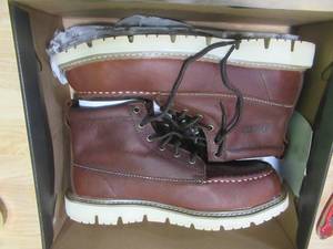 lot 288 image: Dewalt Canton Mens Brown Leather Steel Toe 6 Moc-Toe Work Boot (Size 10.5) - NEW
