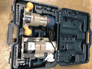 Bosch 12 Amp 2-14 in. Corded Peak Variable Speed Plunge and Fixed Base Router Kit with Hard Case