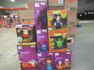 8 Pack Halloween Airblown Decor (SEE PHOTOS)