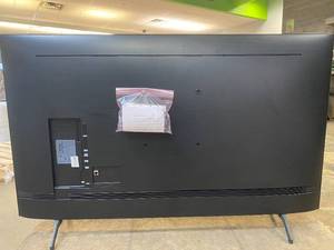 lot 1004 image: UN55TU7000F Samsung - 55 Class 7 Series LED 4K UHD Smart Tizen TV (TECHNICIAN TESTED LIKE-NEW)
