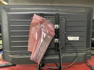 lot 1012 image: PYLE PTVLED32 - 32 LED TV - HD Television with 1080p Support (TECHNICIAN TESTED LIKE-NEW)