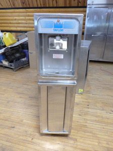lot 1 image: Taylor Ice Cream Maker