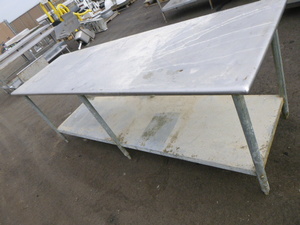 lot 55 image: Prep Table