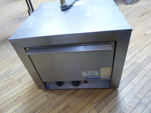 lot 60 image: Wyott Pizza Oven