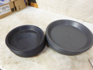 lot 96 image: Round Metal Pans