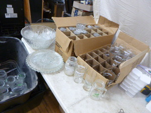 lot 110 image: Glassware