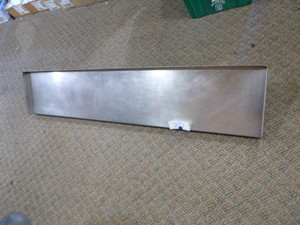 lot 68 image: Shelf