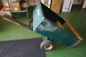 lot 37 image: Agri-Fab 10 Yard Utility Dump Trailer