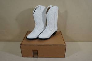lot 43 image: Smoky Mountain White Boots -Size 11.5