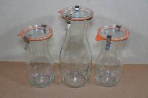 lot 85 image: Weck Juice Jars - 2 14L, 1 12L