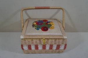 lot 119 image: Vintage Sewing Basket with Accessories